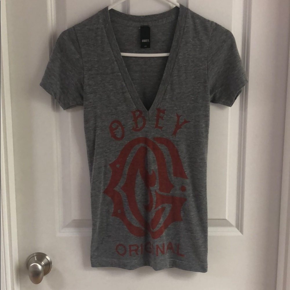 Obey V-neck t-shirt